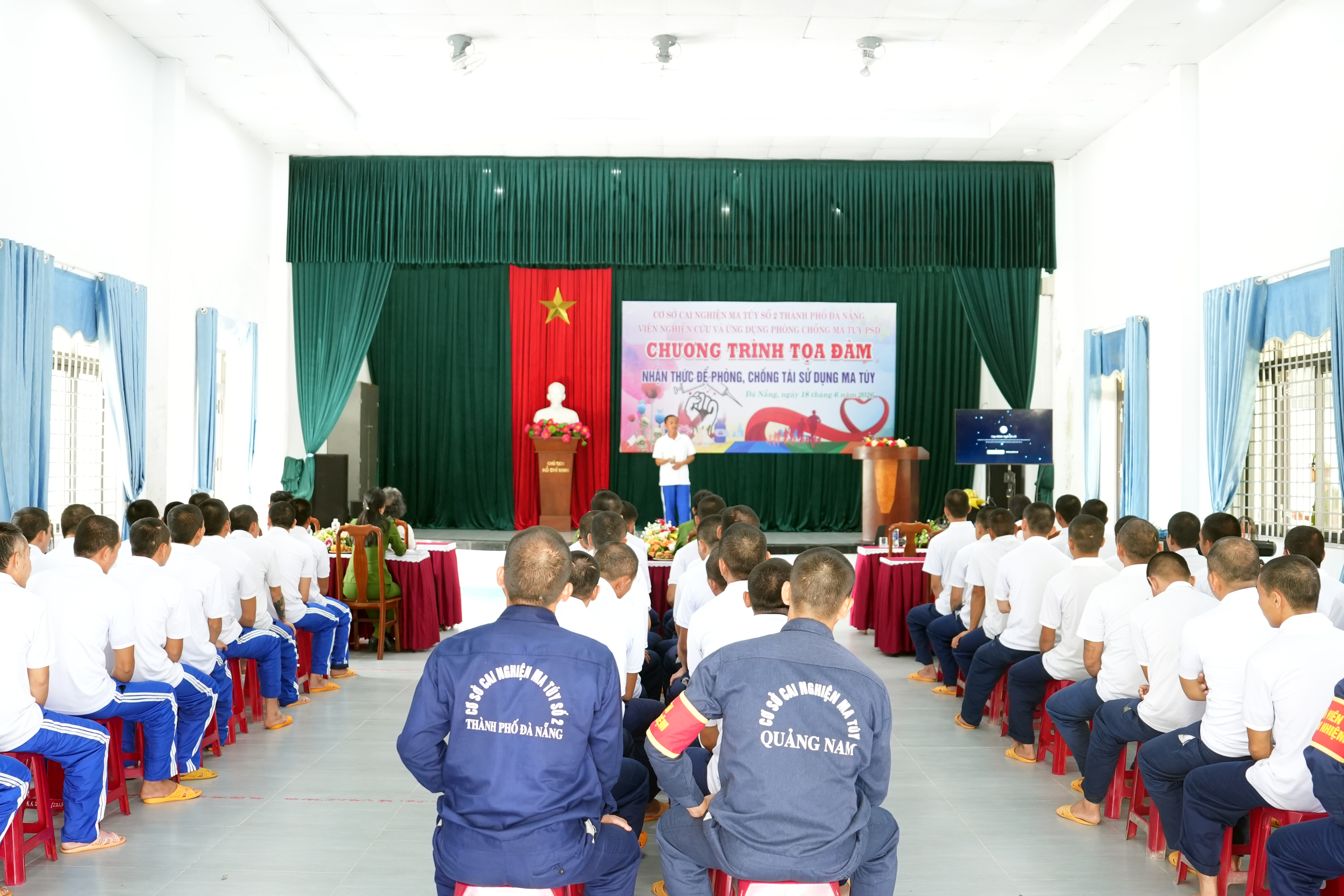 Đà Nẵng: Hàng trăm học viên được "tiếp lửa" qua toạ đàm phòng, chống tái sử dụng ma tuý