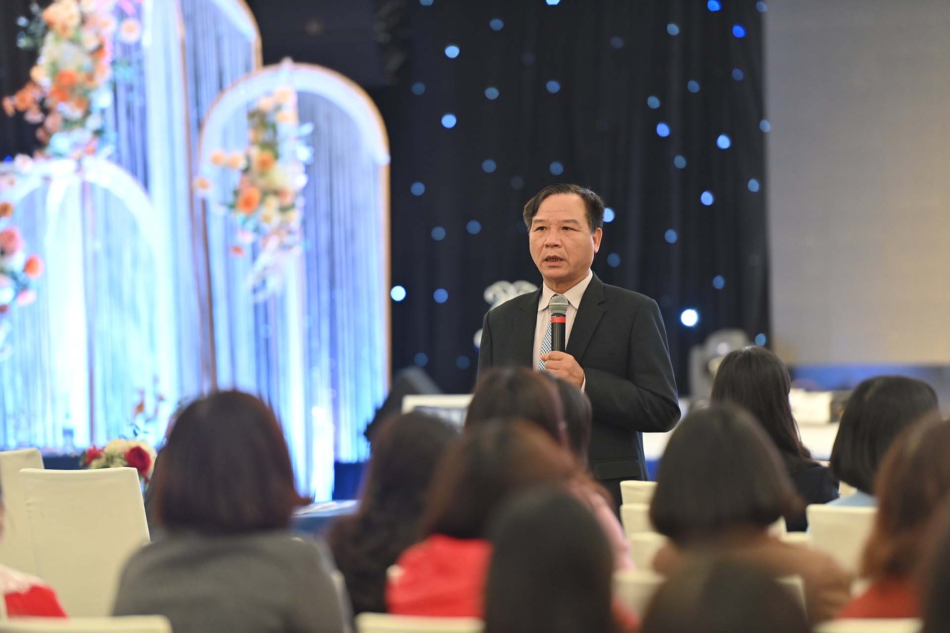 Đại tá, bác sĩ Tạ Đức Ninh, Phó Viện trưởng Viện PSD đề xuất giải pháp ngăn ngừa ma túy học đường