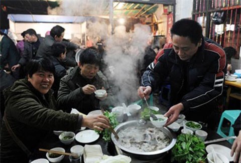 Trung Quốc: Nhiều nhà hàng tung chiêu giữ khách bằng vỏ cây thuốc phiện